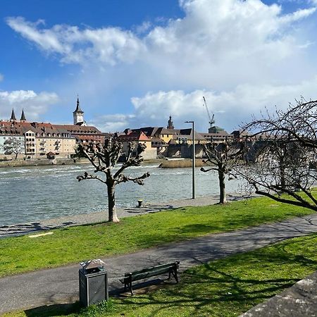 Stilvolle Wohnung An Der Alten Mainbruecke Würzburg Eksteriør bilde